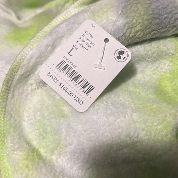 NWT! Free People Kelly Tie Dye Green Citron Grey Sweatshirt Large - Picture 6 of 9